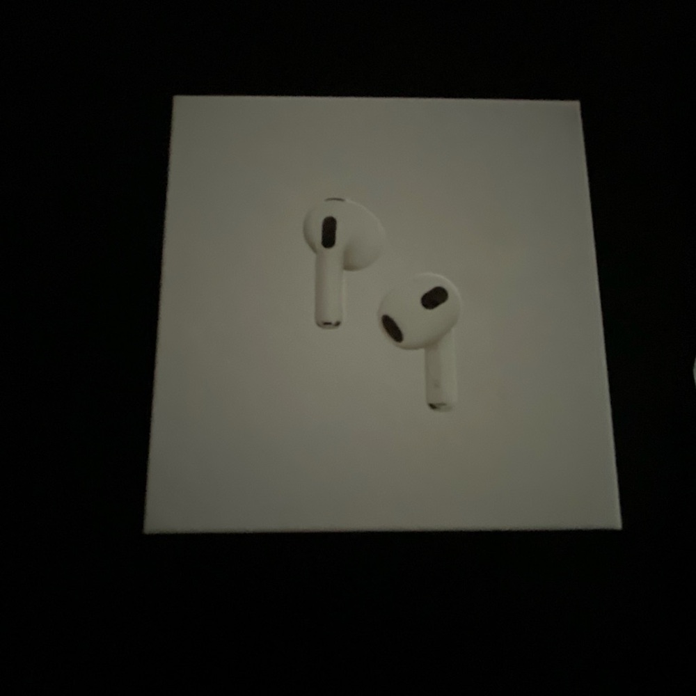 Apple White Earbud Headphones